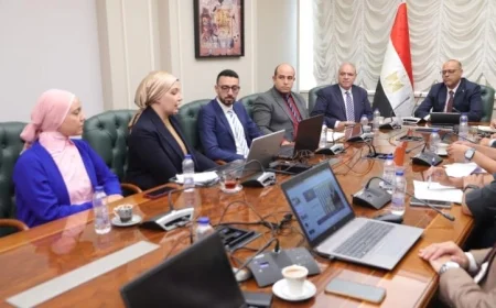 وزير العمل يجتمع بوفد شركة ابدأ إديو لتعزيز التعاون المشترك