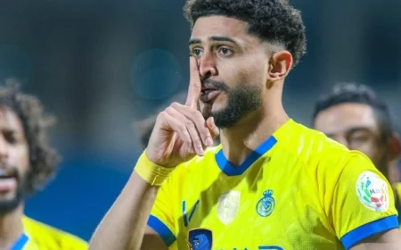 النصر السعودي يعلن بقاء العمري ويعزز استقراره مع الفريق