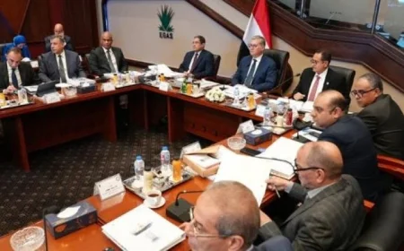 البترول تعلن عن تعزيز الاحتياطي بـ1.85 تريليون قدم مكعب غاز في عام 2025/2024