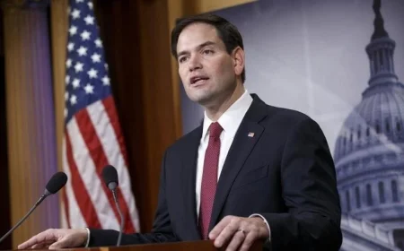 لقاء أسر الرهائن الإسرائيليين مع وزير الخارجية الأمريكي في واشنطن يجذب الأنظار