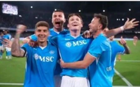 نابولي يستعد لمواجهة حاسمة ضد فيورنتينا لتعزيز صدارتهم في الدوري الإيطالي قبيل مواجهة السيتي