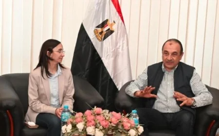 وزير قطاع الأعمال يتفقد شركة مصر للغزل والنسيج في كفر الدوار لتعزيز الصناعة المصرية