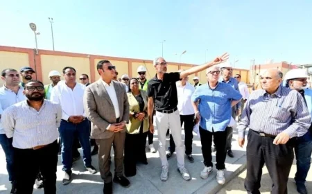 وزير الإسكان يختتم جولته بتفقد محطة محولات كهرباء في مدينة 6 أكتوبر