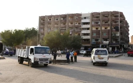 محافظ أسوان يطلق حملات ميدانية مكثفة لمكافحة عودة الباعة الجائلين والإشغالات