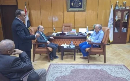 وزير الكهرباء يستعرض آخر تطورات تنفيذ مشاريع توطين بطاريات أيون الليثيوم