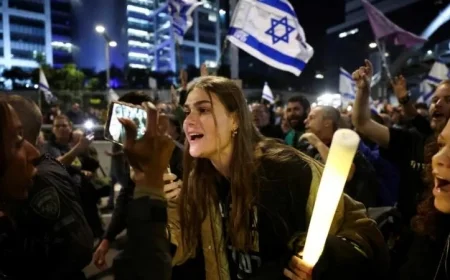آلاف الإسرائيليين يحتشدون في ظل قلق متزايد حول مصير الرهائن المتبقين في غزة