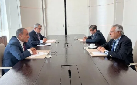 لقاء هام بين وزير الخارجية ونظيره الباكستاني في الدوحة