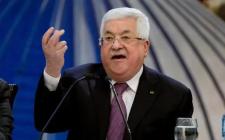 الرئيس الفلسطيني يعتبر أمن قطر جزءاً لا يتجزأ من استقرار القومي العربي والإسلامي