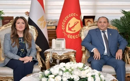 محافظ بورسعيد وسفيرة الولايات المتحدة الأمريكية يناقشان تعزيز التعاون المشترك