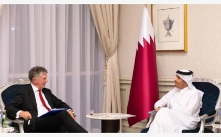مستشار الأمن القومي البريطاني يندد بشدة بأي هجوم على قطر