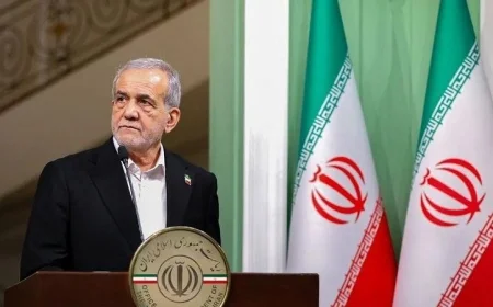 الرئيس الإيراني يعتبر القمة الاستثنائية في قطر فرصة لتوحيد الصفوف ضد إسرائيل