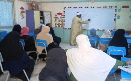 محافظ أسوان يشرف على 30 جلسة توعية مجتمعية لتعزيز التواصل والوعي الاجتماعي