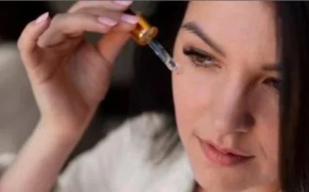 دليلك المتكامل لتحقيق بشرة نضرة في 6 خطوات لاستخدام السيروم بشكل صحيح