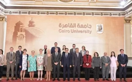رئيس جامعة القاهرة يعزز التعاون مع لجنة الثقافة والتعليم بالشيوخ الفرنسي