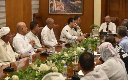 محافظ بورسعيد يبحث مع القرويين تطوير مشروعات مياه الشرب