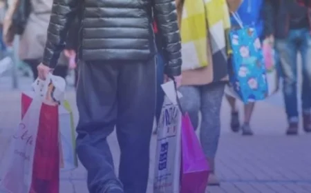 ثقة المستهلكين في بريطانيا: تفاؤل الرجال يقابله حذر النساء