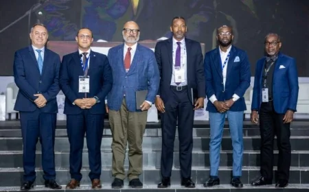 رئيس القابضة للمطارات يستعرض استراتيجيات جذب الاستثمارات في إفريقيا بزيمبابوي