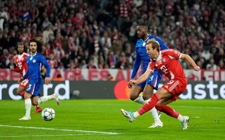 بايرن ميونخ يسحق تشيلسي بثلاثية تاريخية في دوري أبطال أوروبا