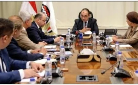 وزير قطاع الأعمال يوجّه بتسريع مشروعات النصر للإسكان والتعمير في اجتماع مهم مع المجلس