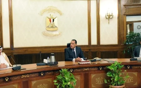 رئيس الوزراء يبحث مع وزير الدولة السعودي فرص تعزيز الاستثمارات السعودية في مصر