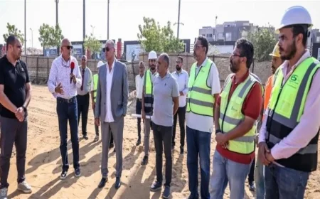 الخطيب يتابع بدء حفر مجمع حمام السباحة بفرع التجمع الحيوي