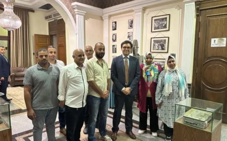 وزير الثقافة يشيد بدور قصر السينما في دعم المواهب الشابة خلال زيارته التفقدية