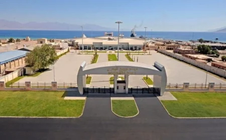 ميناء نويبع البحري بجنوب سيناء يسجل تداول 3300 طن بضائع و 366 شاحنة