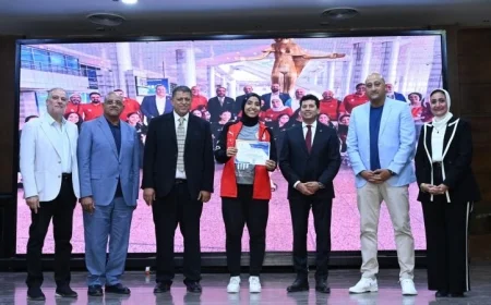 وزير الرياضة يكرّم بطلات مصر في كرة اليد والسلة بعد الفوز التاريخي