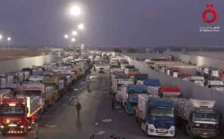 قافلة المساعدات الإنسانية الـ40 تستعد للعبور من مصر إلى غزة