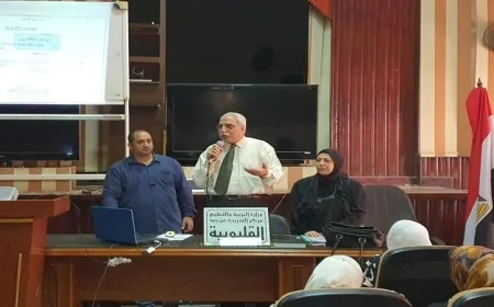 مدير تعليم القليوبية يتابع تدريب المعلمين لتعزيز المناهج باستخدام الذكاء الاصطناعي