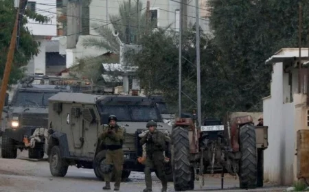 الجيش الإسرائيلي يعلن استهداف بنى تحتية لحزب الله في جنوب لبنان