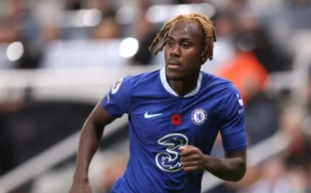 تشالوباه يعترف بتراجع الأداء بعد الهزيمة أمام مانشستر يونايتد: لم نكن بالمستوى المطلوب