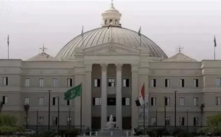 عاشور يفتتح العام الجامعي الجديد في جامعة القاهرة الأهلية