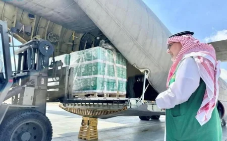 الطائرة الإغاثية السعودية الثالثة والستون تصل إلى غزة لدعم الشعب الفلسطيني