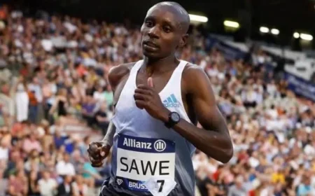 العداء الكيني سيباستيان ساوي يحقق فوزاً مثيراً في ماراثون برلين ويحافظ على سجله المثالي