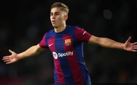 برشلونة يكشف تفاصيل إصابة فيرمين لوبيز وجافي لاعبي الفريق