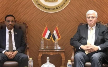وزير التعليم العالي يعقد اجتماعاً مع نظيره السوداني لتعزيز التعاون المشترك
