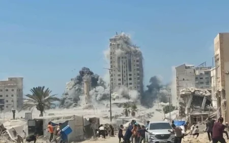 استشهاد 11 فلسطينيا نتيجة قصف إسرائيلي على حي سكني في جنوب غزة