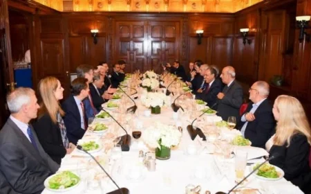 عبد العاطي يجتمع بقيادات غرفة التجارة الأمريكية في نيويورك لتعزيز التعاون الاقتصادي