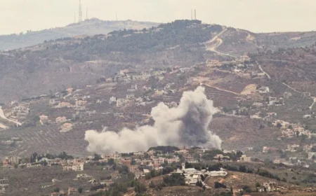 مقتل 5 أشخاص في غارة إسرائيلية على بنت جبيل جنوب لبنان بحسب وزارة الصحة اللبنانية