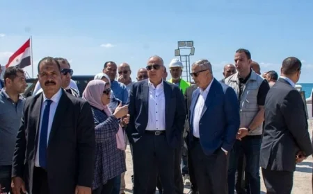 شاهد بالصور جولة وزير الري لتفقد أعمال حماية الشواطئ في الإسكندرية