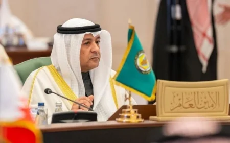 أمين التعاون الخليجي يشدد على ضرورة تعزيز الجهود الإقليمية والدولية لدعم سوريا