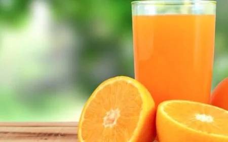 دراسة جديدة تكشف عن فوائد عصير الفاكهة الطبيعي في تقليل خطر الإصابة بالسكر