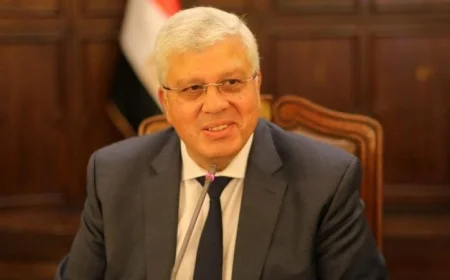 عاشور يطمئن معيد آداب سوهاج بشأن إجراءات تعيينه ويتواصل معه مباشرة