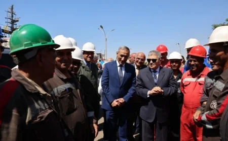 الفريق ربيع يزور ترسانة السويس البحرية ويوجه بخطة لتطويرها وتعزيز قدراتها