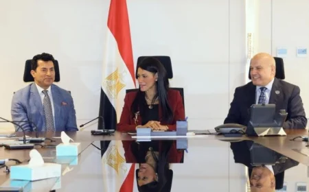 رئيس هيئة النيابة يناقش تعزيز التعاون مع وزيري التخطيط والشباب والرياضة