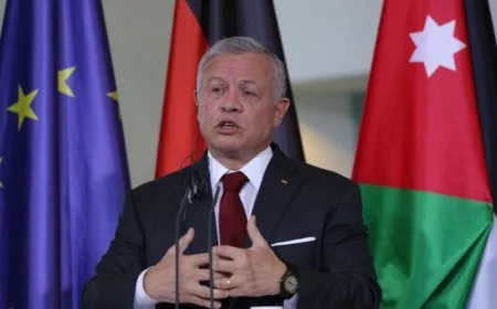 الملك عبدالله يدعو لوقف الحرب في غزة وتحقيق حل الدولتين بشكل عاجل