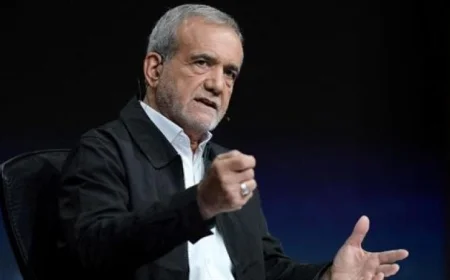 بزشكيان: الغارات الأمريكية والإسرائيلية خطر على الدبلوماسية وطهران ستعود أقوى بوحدتها