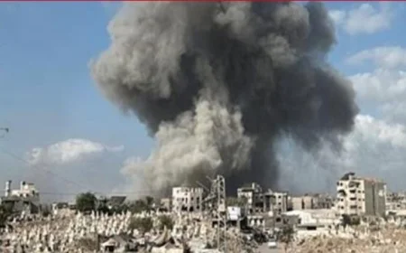 استشهاد 11 شخصًا في غارة إسرائيلية على غزة: تفاصيل من الدفاع المدني