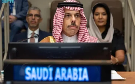 وزير الخارجية السعودي يعلن موقف المملكة القوي ضد عمليات تهجير الشعب الفلسطيني